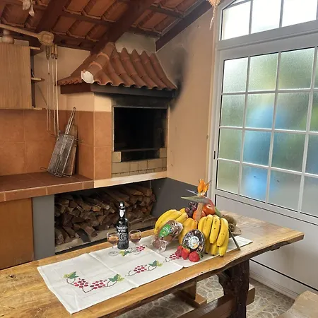 Casa Mary Bela's בית נופש פונטה דו סול