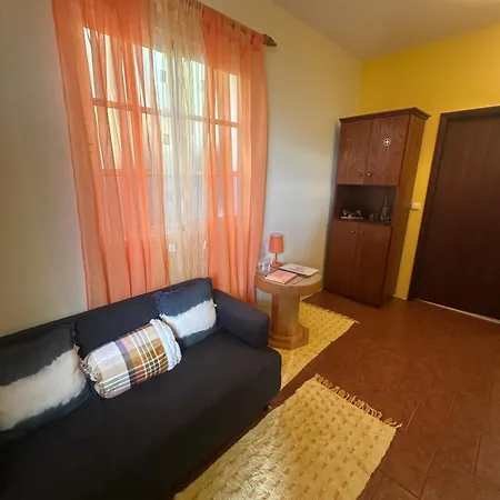 Casa Mary Bela's بيت للعطل *